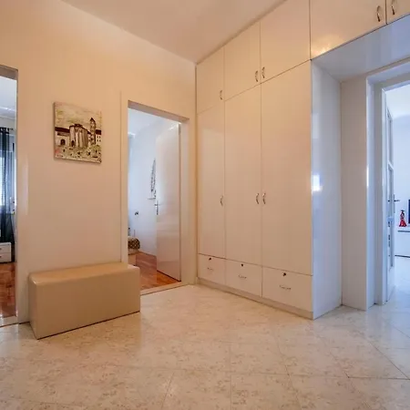 Bayshore Apartmán *